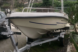 Barca a motore saver