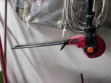 Tagliasiepi telescopico