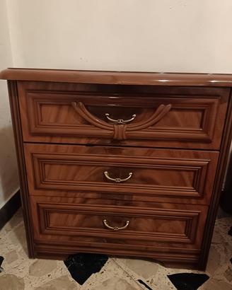 Coppia comodini classici in legno a 3 cassetti