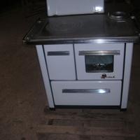 Stufa economica a legna bianca revisionata