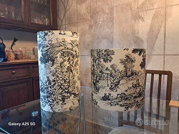 Coppia di Paralumi in tessuto Toile du Jouy
