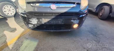 FIAT PUNTO EVO 2011 PARAURTI ANTERIORE