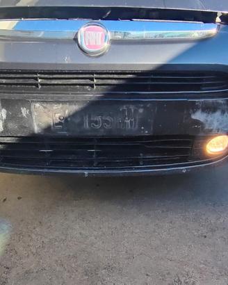FIAT PUNTO EVO 2011 PARAURTI ANTERIORE