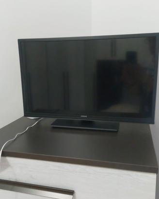 TV Hitachi 24"