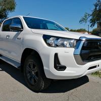 Toyota Hilux - MY25 Double Cab Lounge 48V 2.8D 204