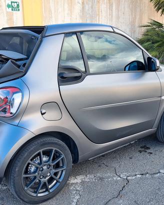 smart ForTwo eq suitegrey