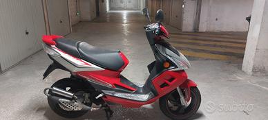 scooter 50 motore 2 t. 