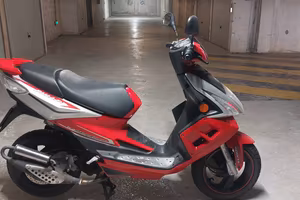scooter 50 motore 2 t. 