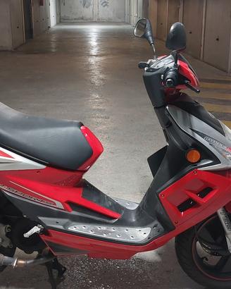 scooter 50 motore 2 t. 