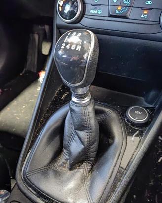 Leva cambio FORD FIESTA 1499cc diesel del 2018