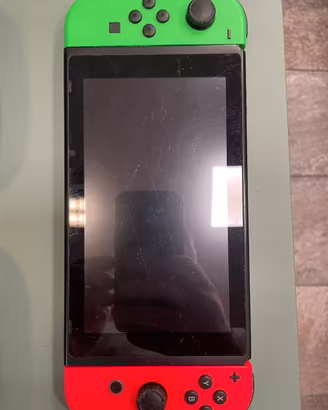 Nintendo Switch completa + 4 giochi + 4 Joy-Con