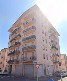 Appartamento di 116 m² con più di 5 locali a Monte