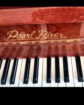 pianoforte Pearl River 