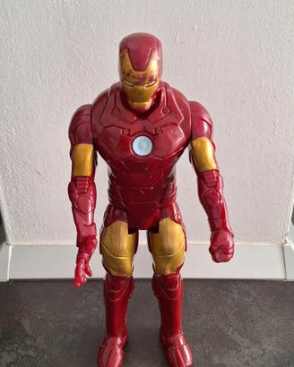 Iron Man prodotta da Hasbro 30 cm