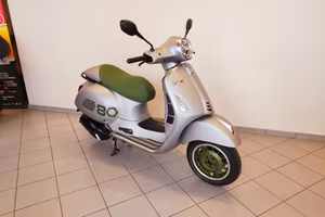 Piaggio Vespa 310 Edizione Ottantesimo