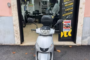 Peugeot Tweet 125 fine 2016 PERMUTE