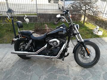Moto Harley-Davidson FXDB 103 Dyna Street Bob ABS