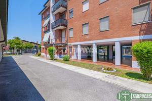 GRAZIOSO QUATTRO LOCALI CON BOX E CANTINA