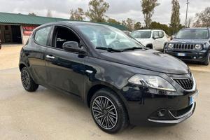 Lancia Ypsilon 1.0 FireFly 5 porte S&S Hybrid Gold