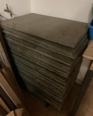 Pavimento in sasso, lastre di camminamento