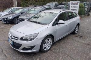 Opel Astra 1.4 Turbo 140CV 5 porte Cosmo