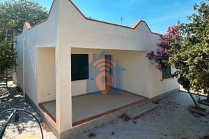 Triscina Villetta Con Giardino E Vista Mare