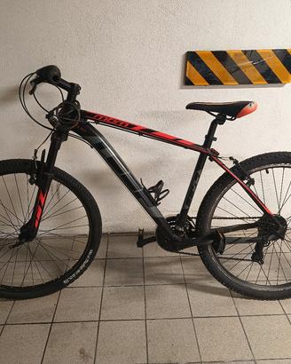 MBM Mountain Bike uomo telaio in alluminio