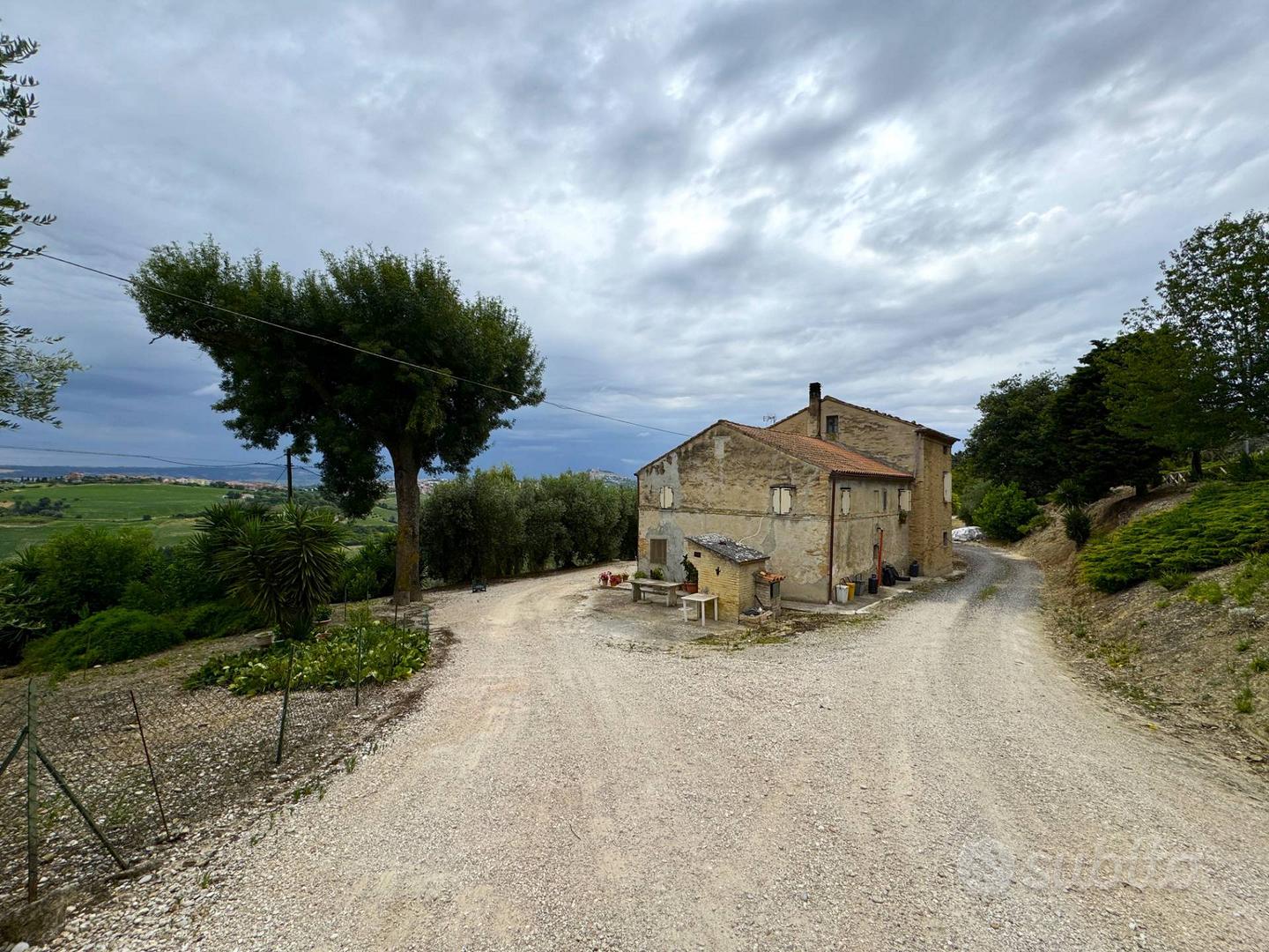 Casa Colonica con Terreno - Fermo - Vista 3