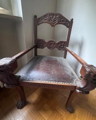 Poltrona antica legno massiccio intagliato a mano