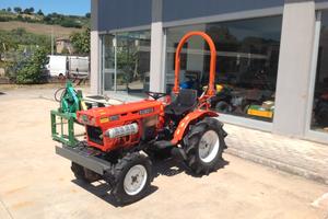 Kubota B 7001