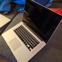 Macbook pro I7 16GB  *PER PARTI DI RICAMBIO*