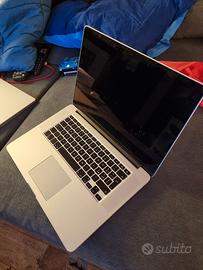 Macbook pro I7 16GB  *PER PARTI DI RICAMBIO*