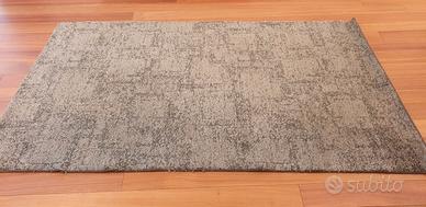 Tappeto grigio