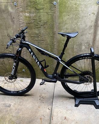 Canyon lux CF6 carbonio taglia S