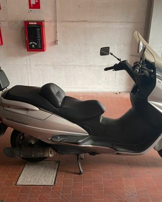 Sizuki Burgman 250