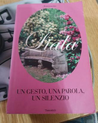 TITOLO DELLIBRO: UN GESTO, UNA PAROLA, UN SILENZIO