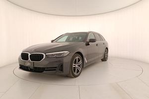 BMW 520d Touring mhev 48V xdrive Luxury auto