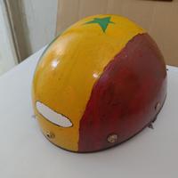 Casco a scodella dipinto con bandiera del Senegal