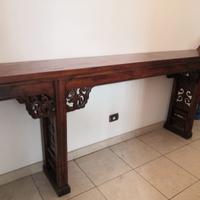 Altare cinese in legno massello con intarsi