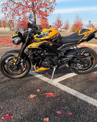 Triumph Street Triple 765 RS