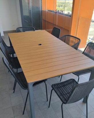 Tavolo da giardino 