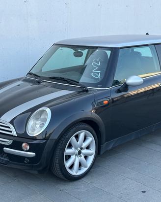 Mini 1.6 16V Cooper Neopatentati