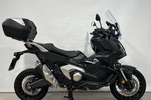 Honda X-ADV 750 Adventure Pack