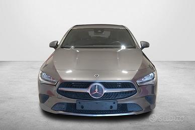 MERCEDES CLA SHOOTING BRAKE 180D AUTOM