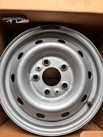 Cerchi  e copricerchio16  in alluminio Fiat Ducato