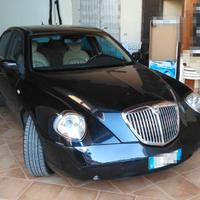 Lancia Thesis 2.4 JTD Emblema