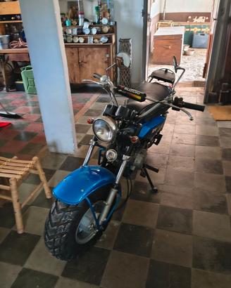 Suzuki RV 90