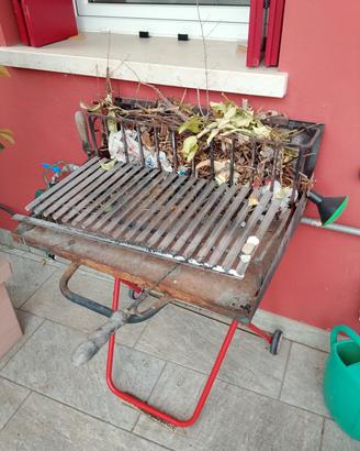 barbecue a legna o carbonella 
