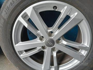 gomme cerchi 17 Audi q3 originali 