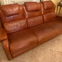 Set 2 Divani in cuoio (due posti, tre posti)